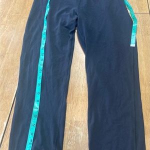 Beautiful lululemon Capri size 12